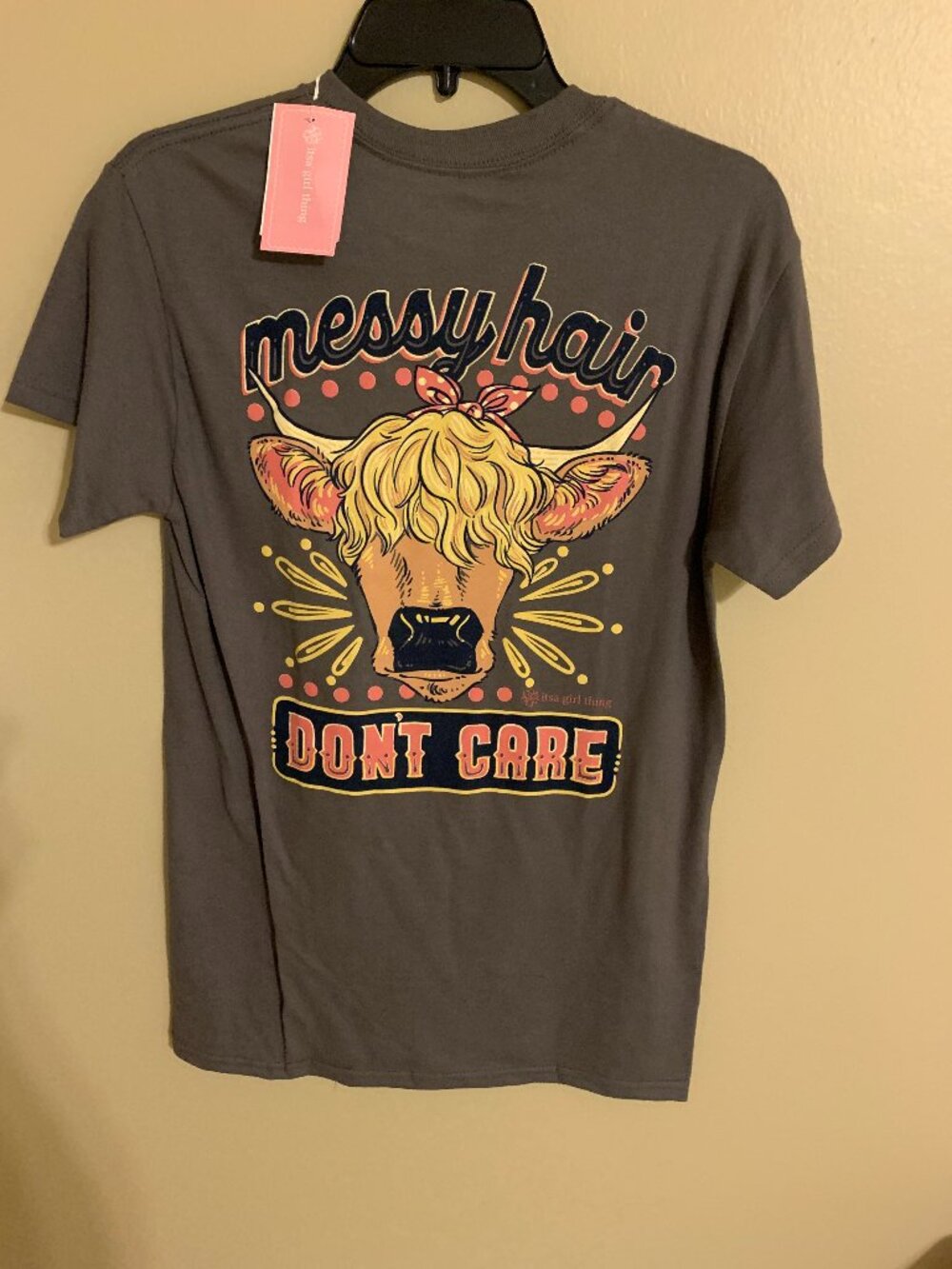 ITSA GIRL THING TEE SHIRT SIZE-SMALL  NWT